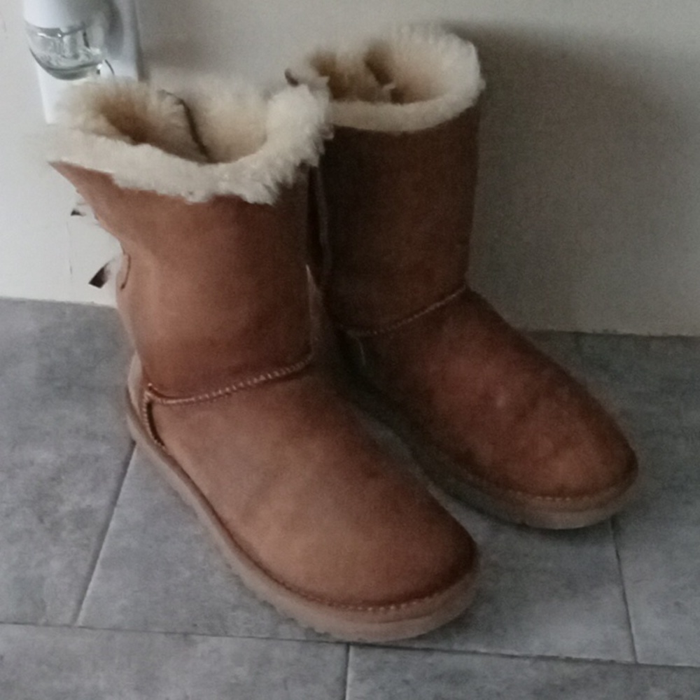 UGG boots saiz 8 women - Picture 2 of 6